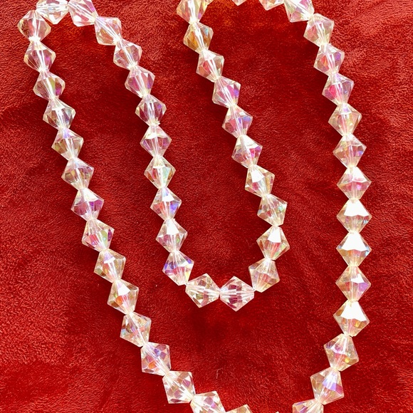 Beautiful Chunky Long IRIDESCENT Beaded Strand NECKLACE - Picture 3 of 5